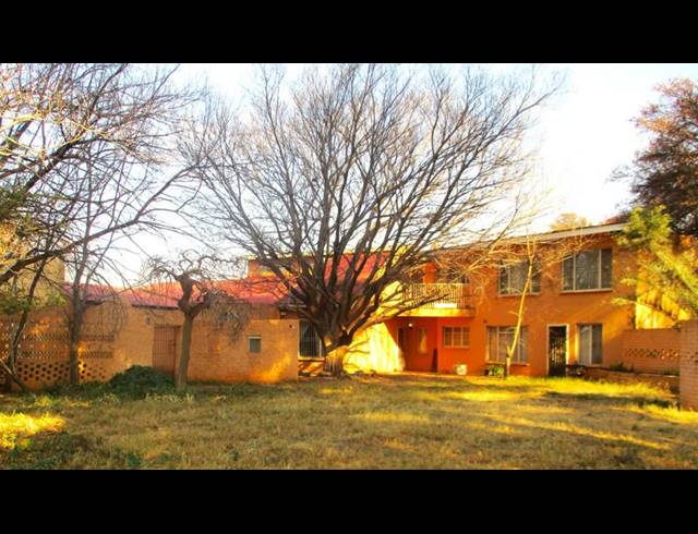 FARM FOR SALE IN BAINSVLEI